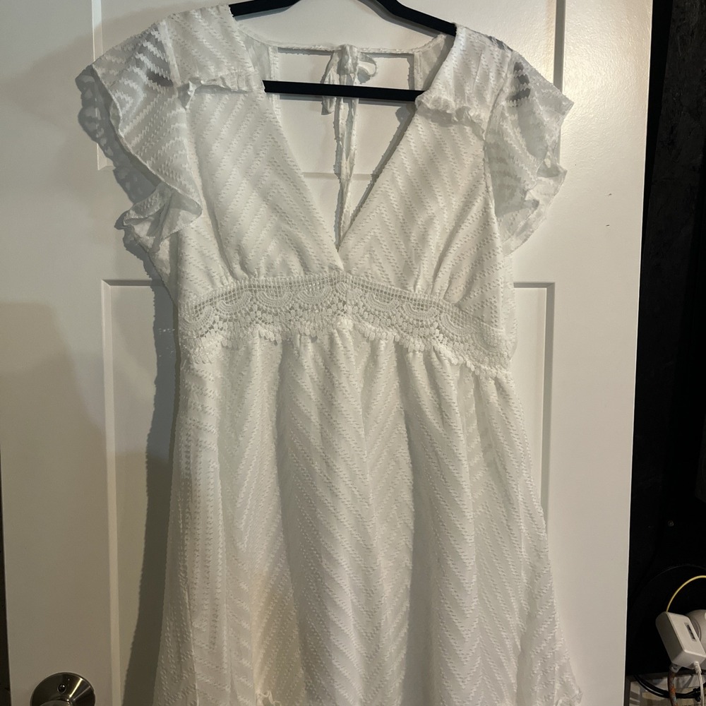 Shein Women's Size Large White Lightweight Sleeveless Sundress